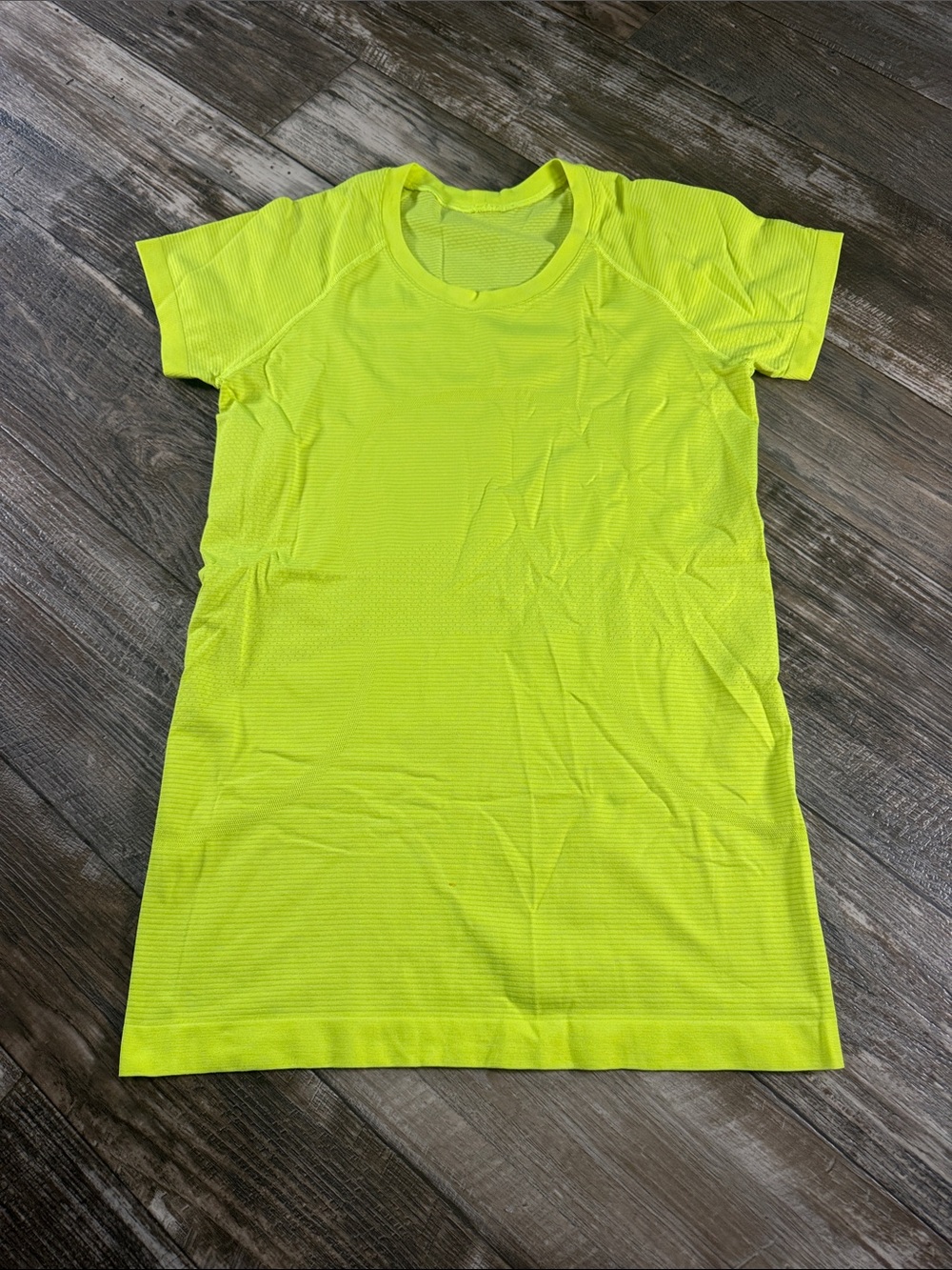 Lululemon Women’s Swifty Tee Neon Yellow Short Sleeve